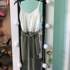 A beautiful romper, never worn, size s